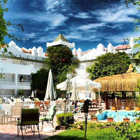 Hotel Golden Gate 쿠사다시 외부 사진