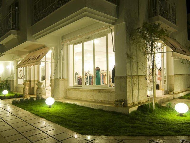 Hotel Golden Gate 쿠사다시 외부 사진