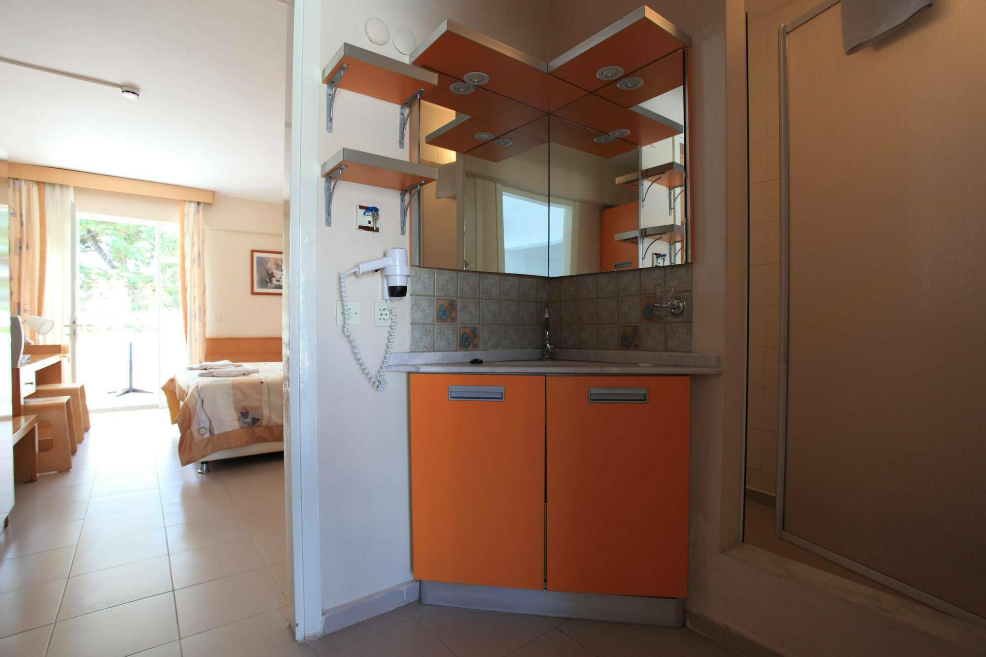 Hotel Golden Gate 쿠사다시 외부 사진